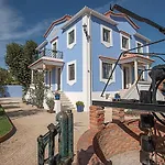 Ninho Saloio Bed & Breakfast 4*