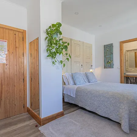 Bed & Breakfast Ninho Saloio 4*