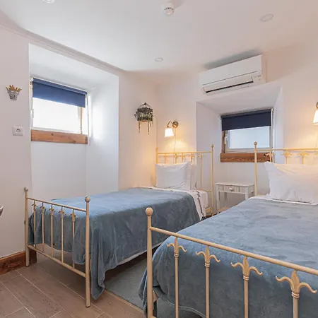 Ninho Saloio 4* Venda do Pinheiro