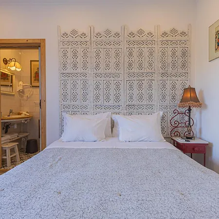 Ninho Saloio Bed & Breakfast