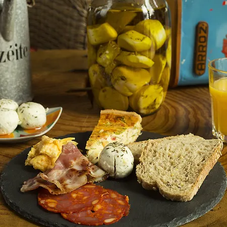 Ninho Saloio Alojamento de Acomodação e Pequeno-almoço 4*