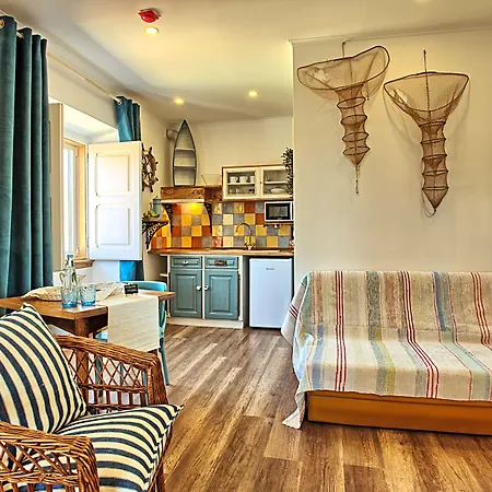 Bed & Breakfast Ninho Saloio 4*