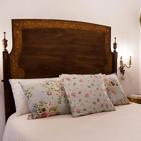 Ninho Saloio Bed & Breakfast