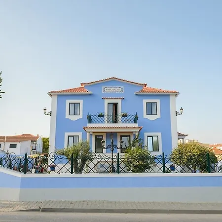 Ninho Saloio Bed & Breakfast