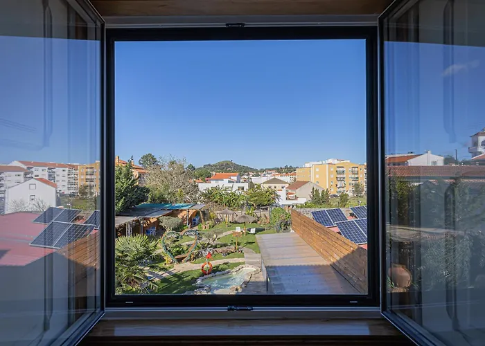 Ninho Saloio 4* Venda do Pinheiro