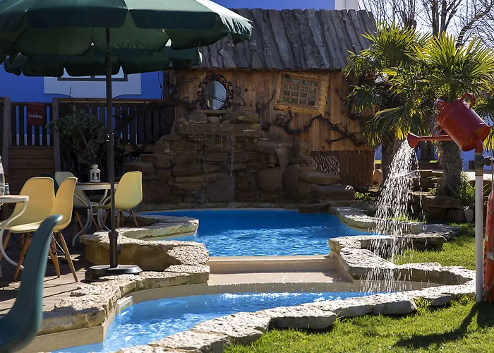 Ninho Saloio 住宿加早餐酒店 4*