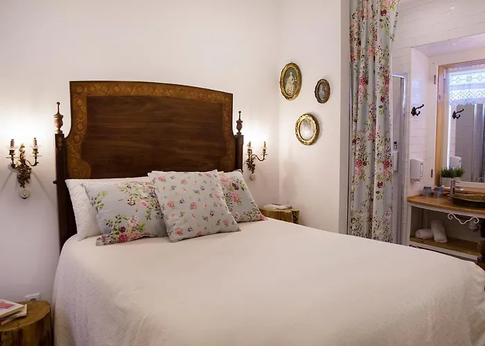 Ninho Saloio 住宿加早餐酒店 4*